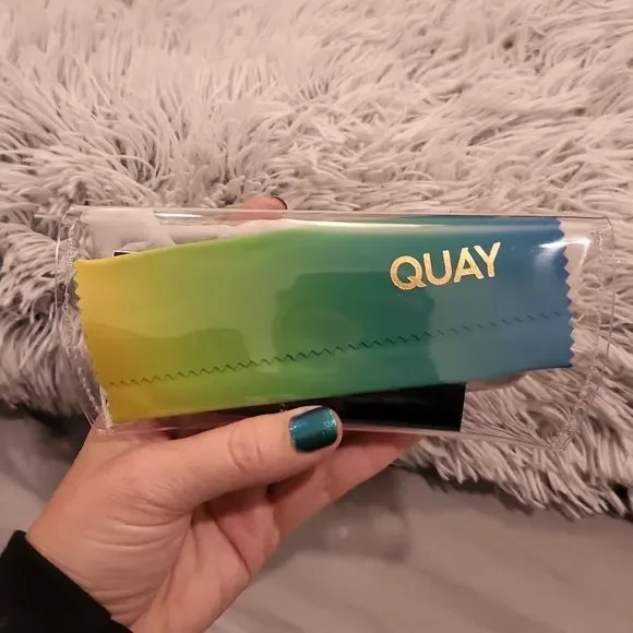 Polarized Quay  display picture 1